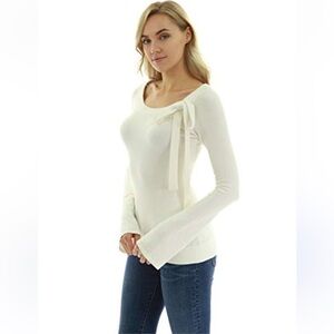 PattyBoutik Women’s size medium Cream Long Sleeve Sweater Blouse